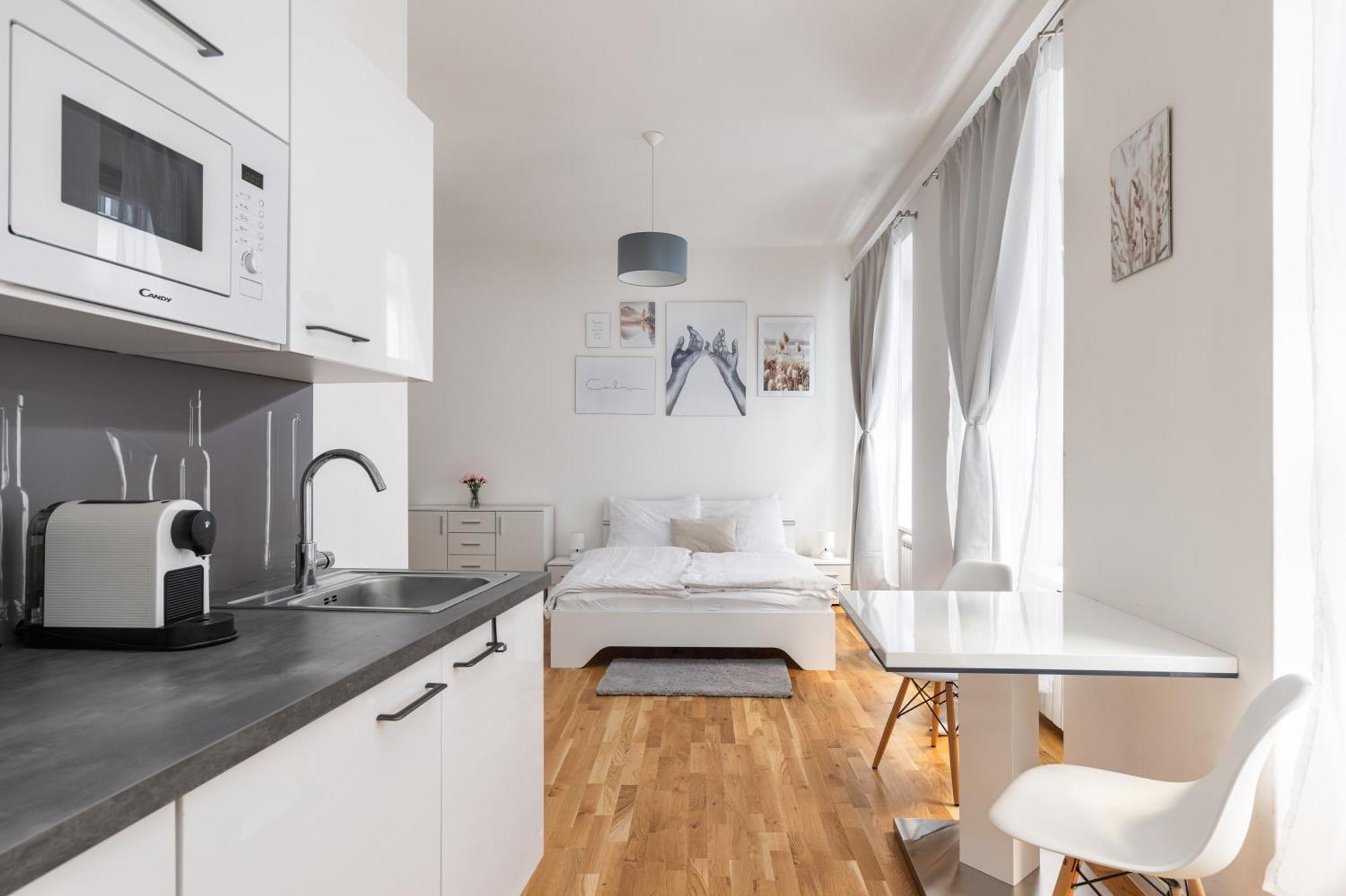 Stay2Gether Beige Nest - Metro Florenc ปราก ภายนอก รูปภาพ
